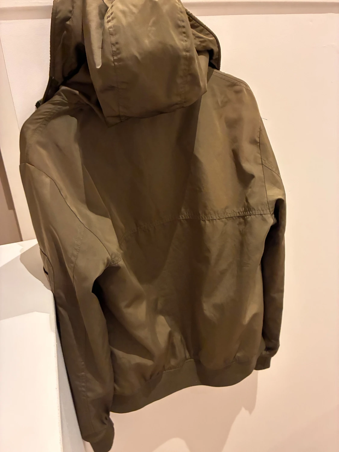 Olivgrön vindjacka  - 2