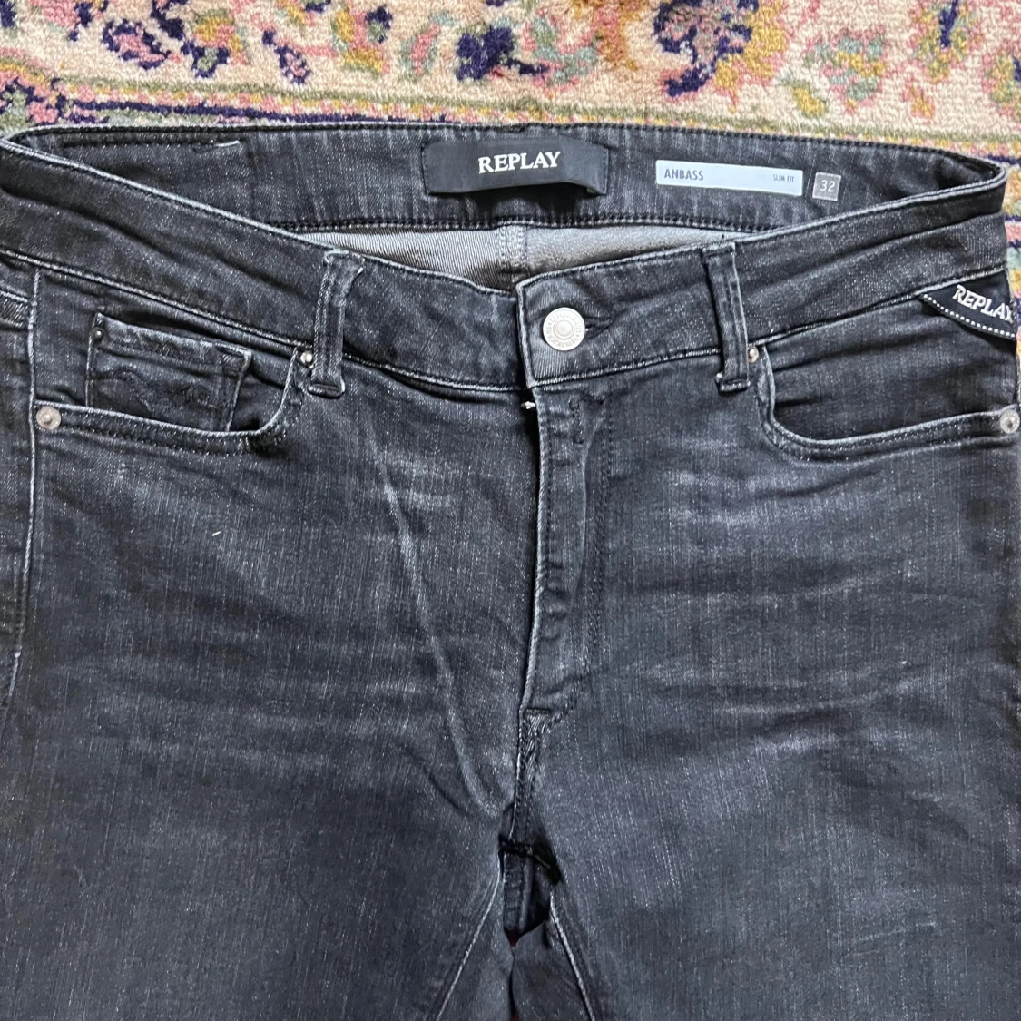 Svarta Replay Anbass jeans slim fit 32/30 - 1
