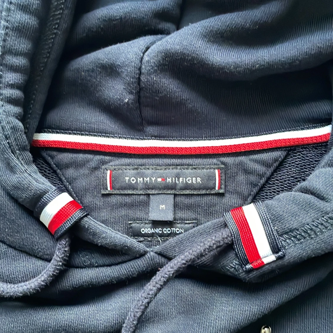 Mörkblå hoodie Tommy Hilfiger M - 2