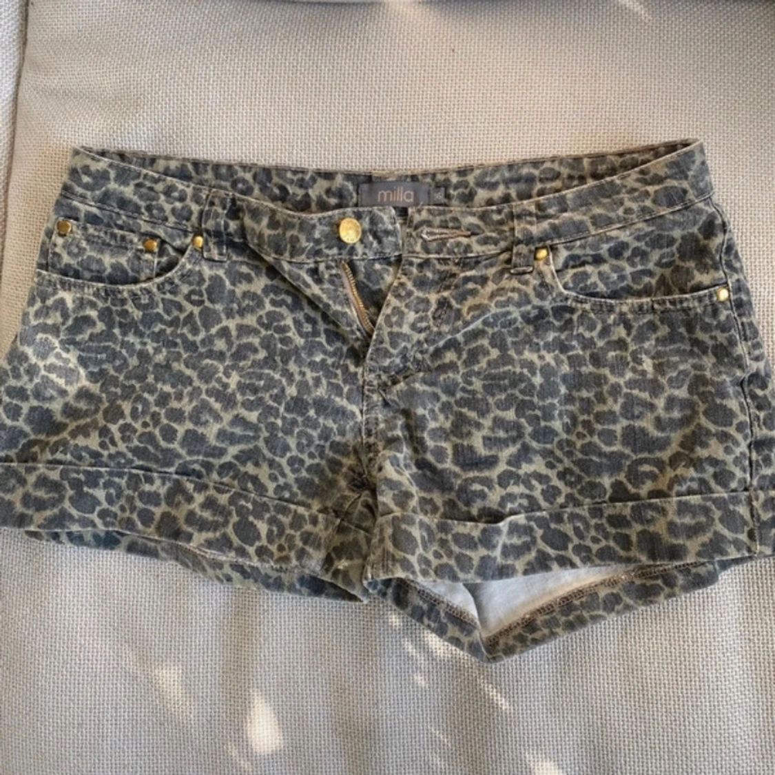 Leopardmönstrade shorts - 1