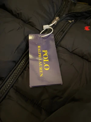 Ralph lauren Jacka - Helt ny storlek S. För intresse eller funderingar är det bara att skriva😊