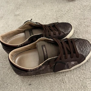 Bruna sneakers från Philippe Model - ☺️☺️☺️