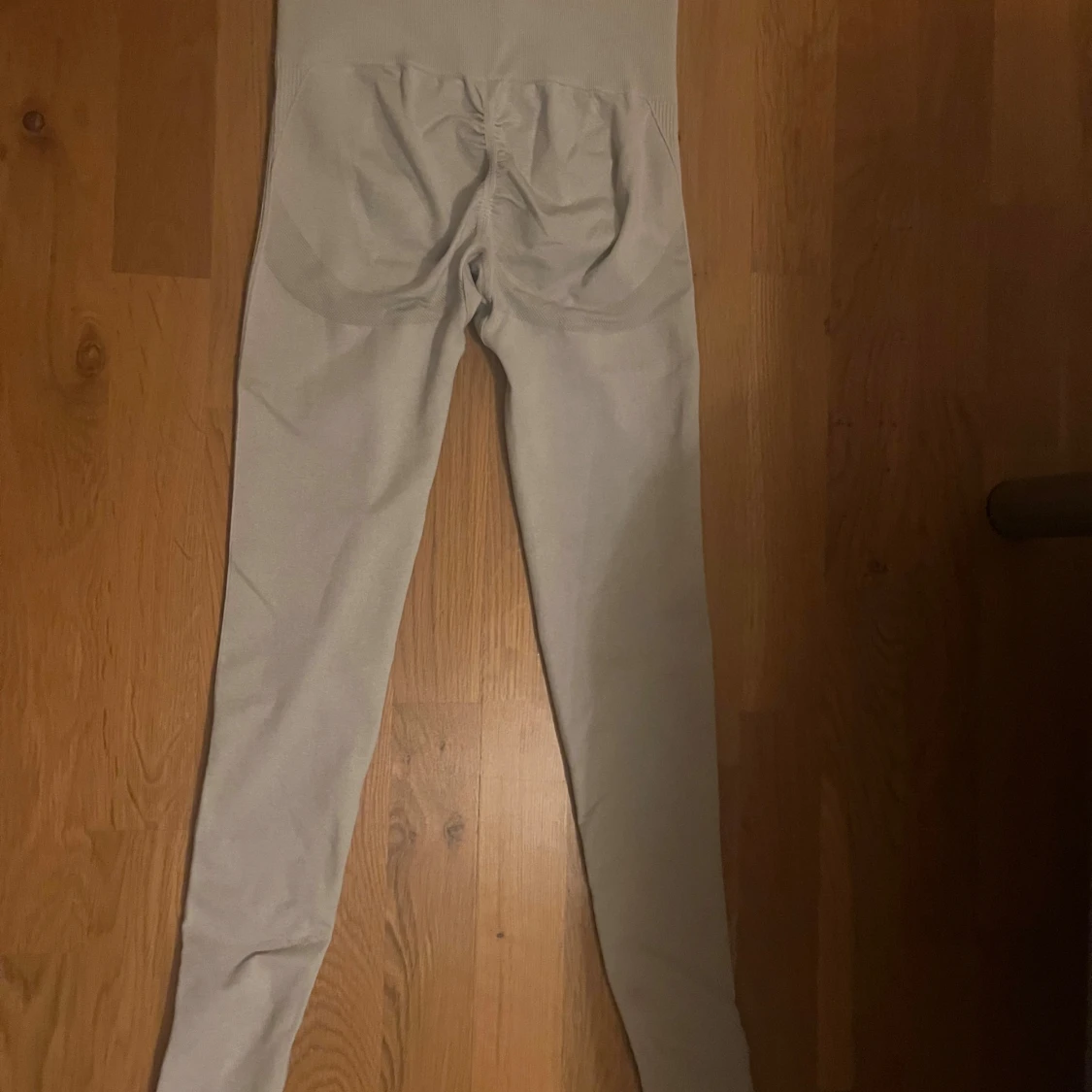 Ljusgrå tränings tights  - 2