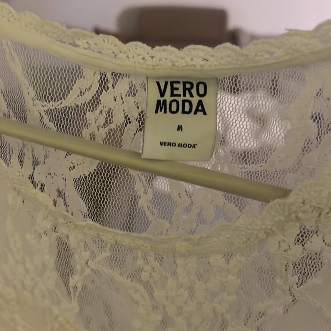 Vit spetsklänning från Vero Moda - 2