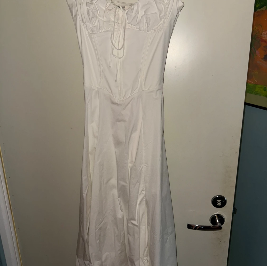 House of cb Vit långklänning med slits och snörning - 1