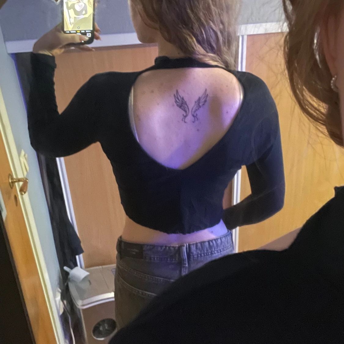 Svart fin topp med öppen rygg - 1