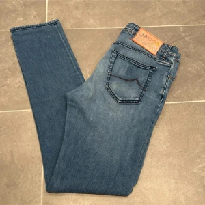 Jacob Cohën Bard  - Ett par snygga byxor från Jacob Cohën i storlek W32 i modellen Bard 