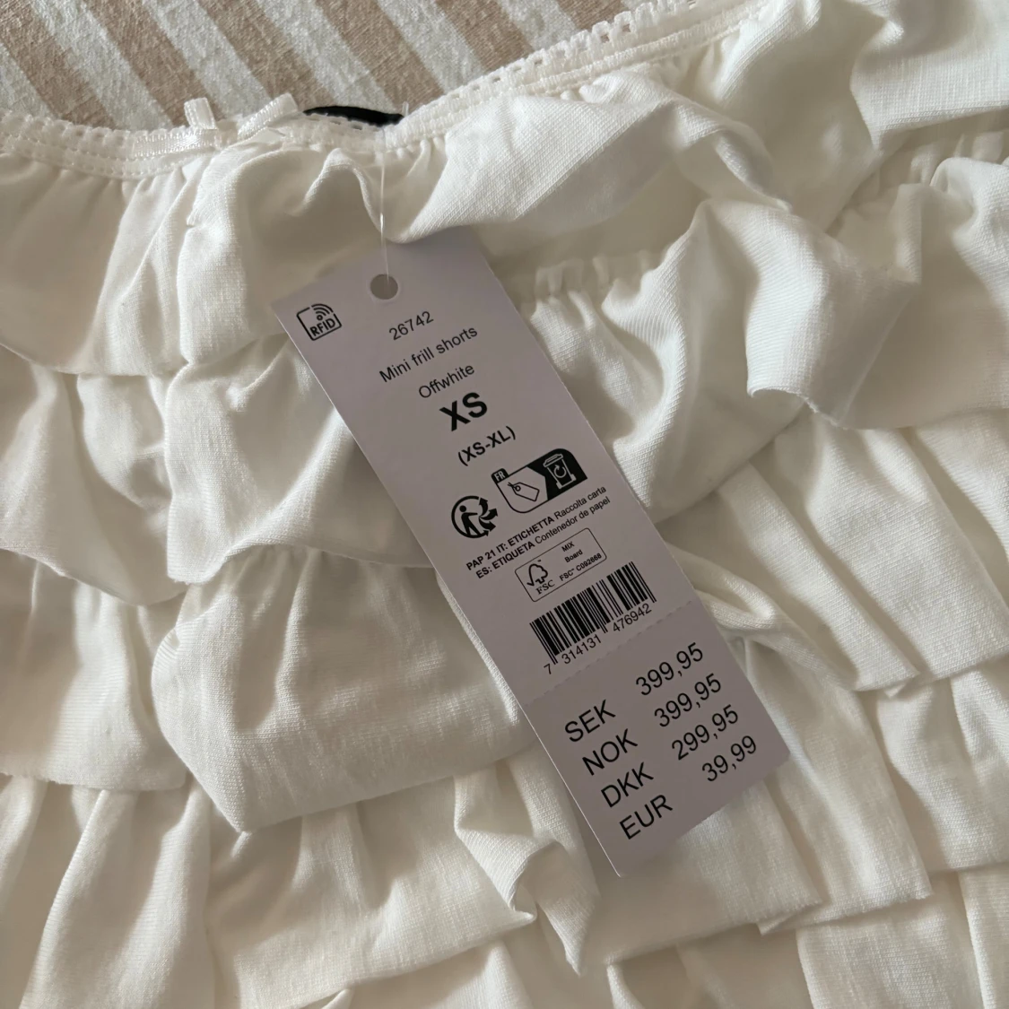 Vita volangshorts Gina Tricot - 2