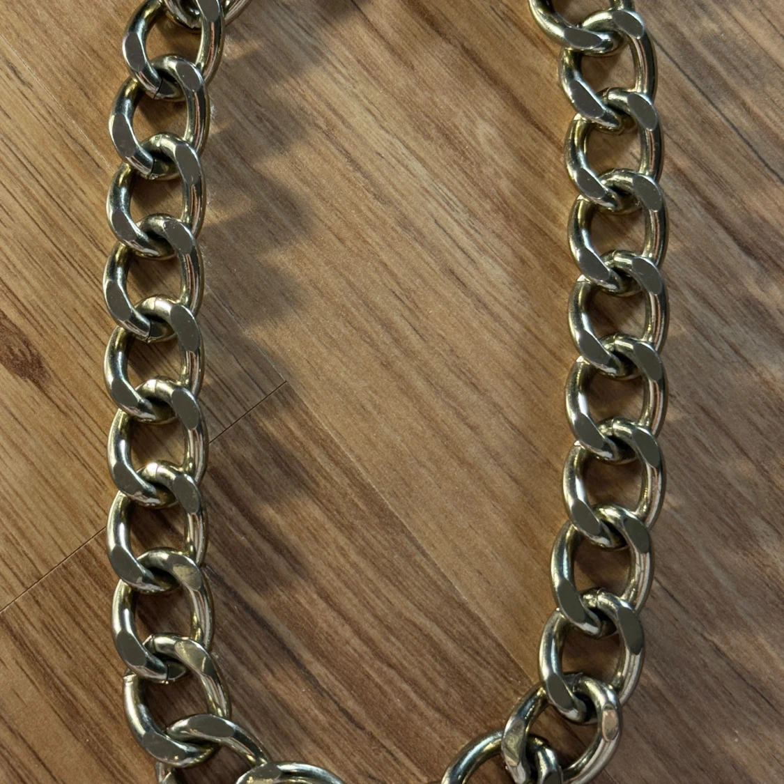 Chunky guldfärgat halsband från H&M - 1