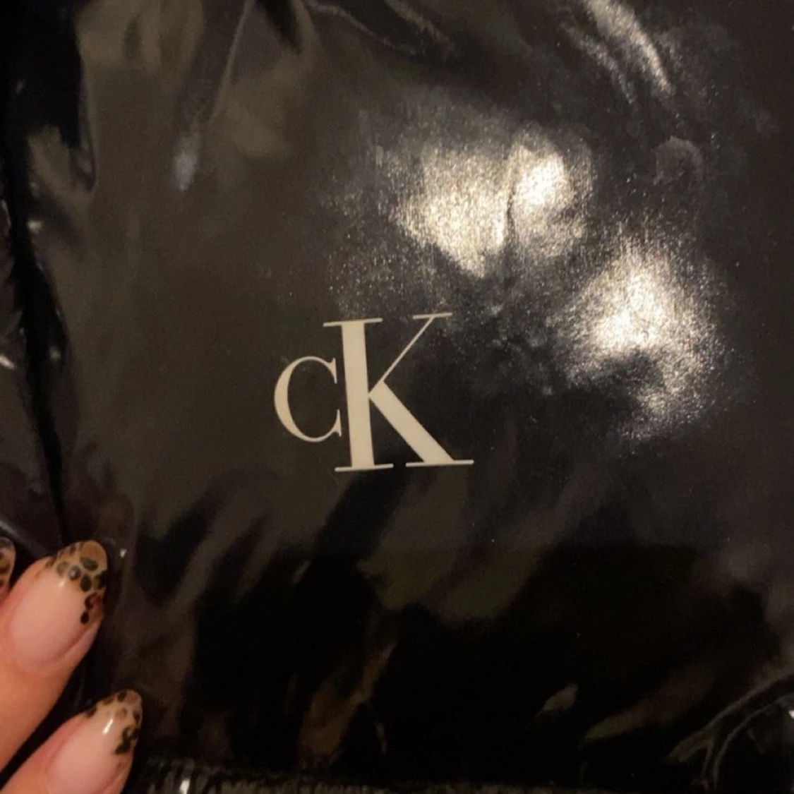 Svart pufferjacka från Calvin Klein - 1