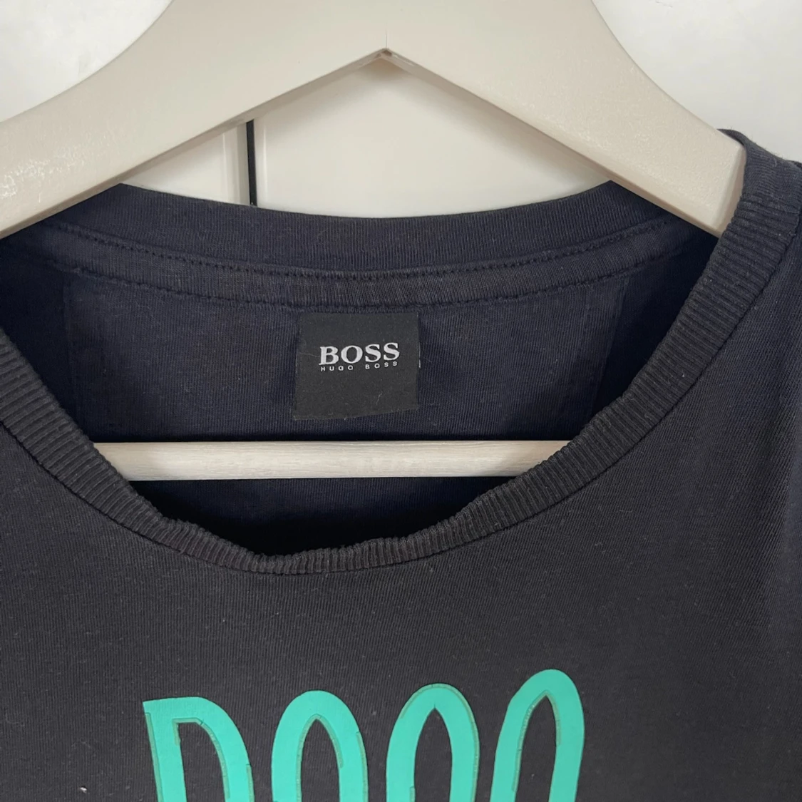 Svart BOSS t-shirt  - 1