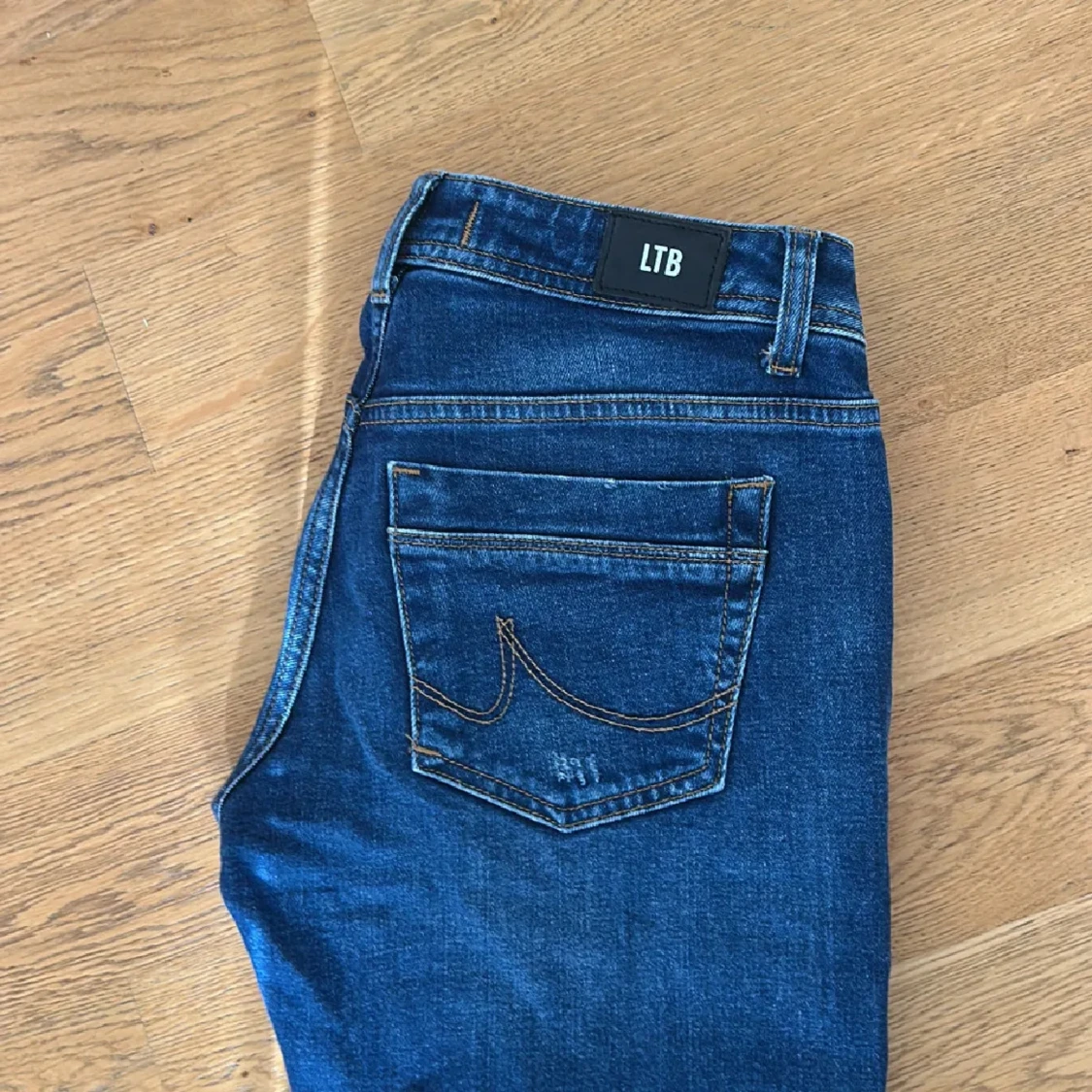 Blå bootcut jeans från LTB - 3