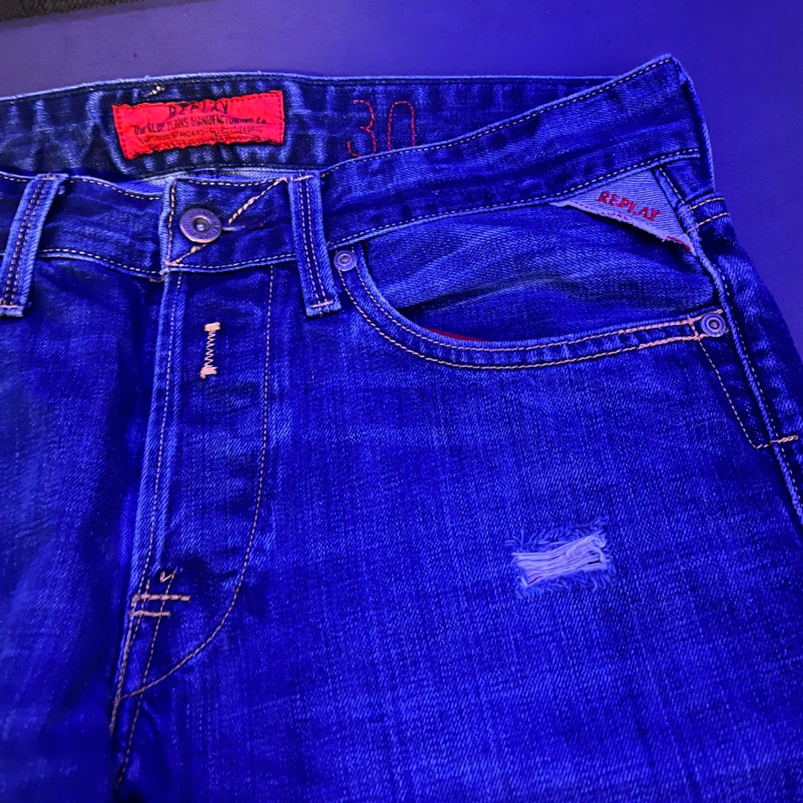 Blå Replay jeans med slitningar, W30 L32 - 1