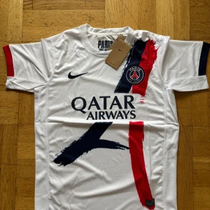 Psg fotbollströja - Oanvänd fotbollströja