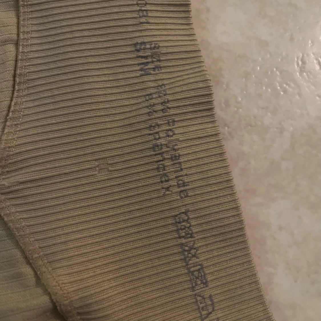 Ribbade beige cykelshorts