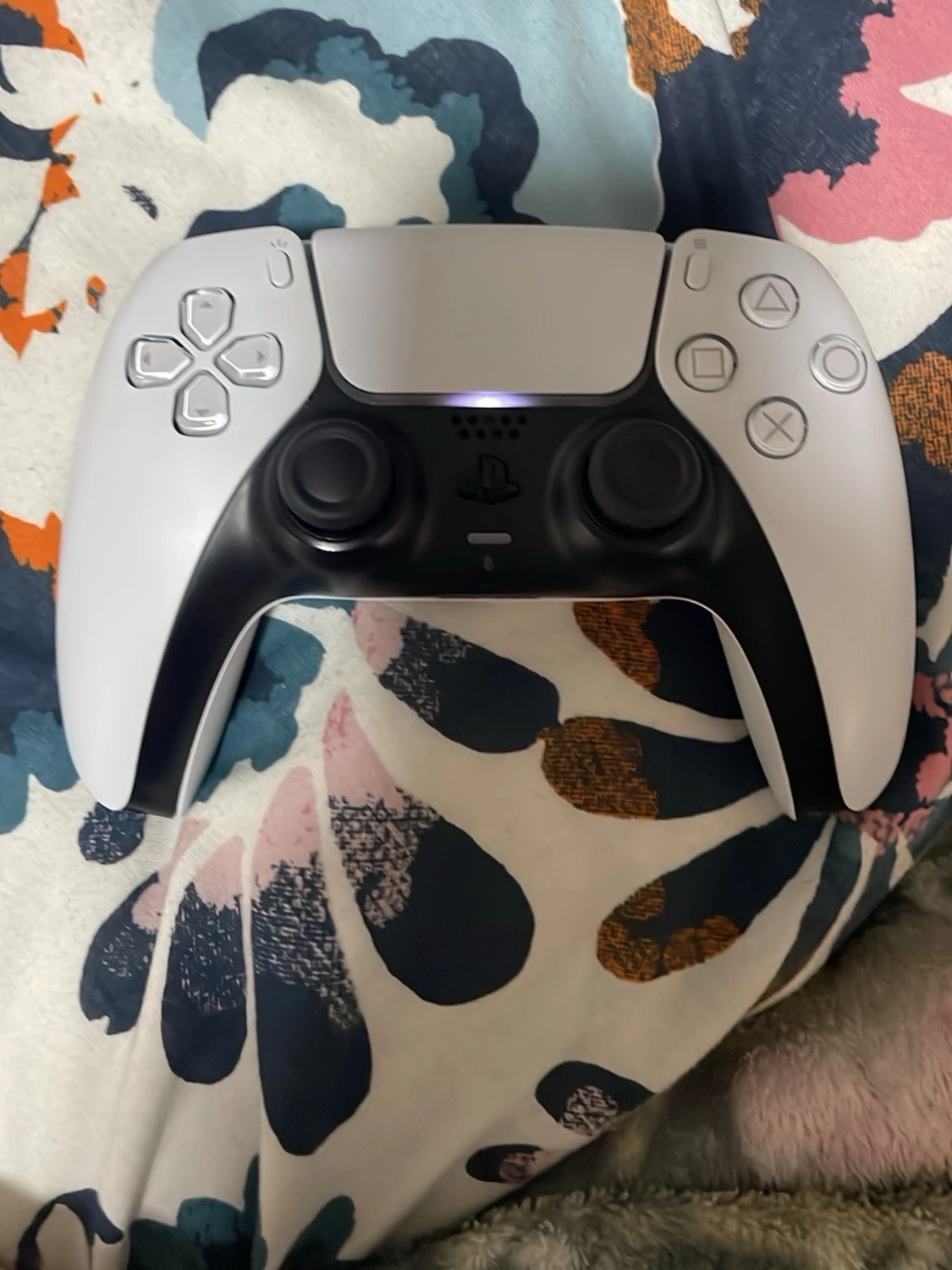 2 PlayStation 5 DualSense Wireless Controller