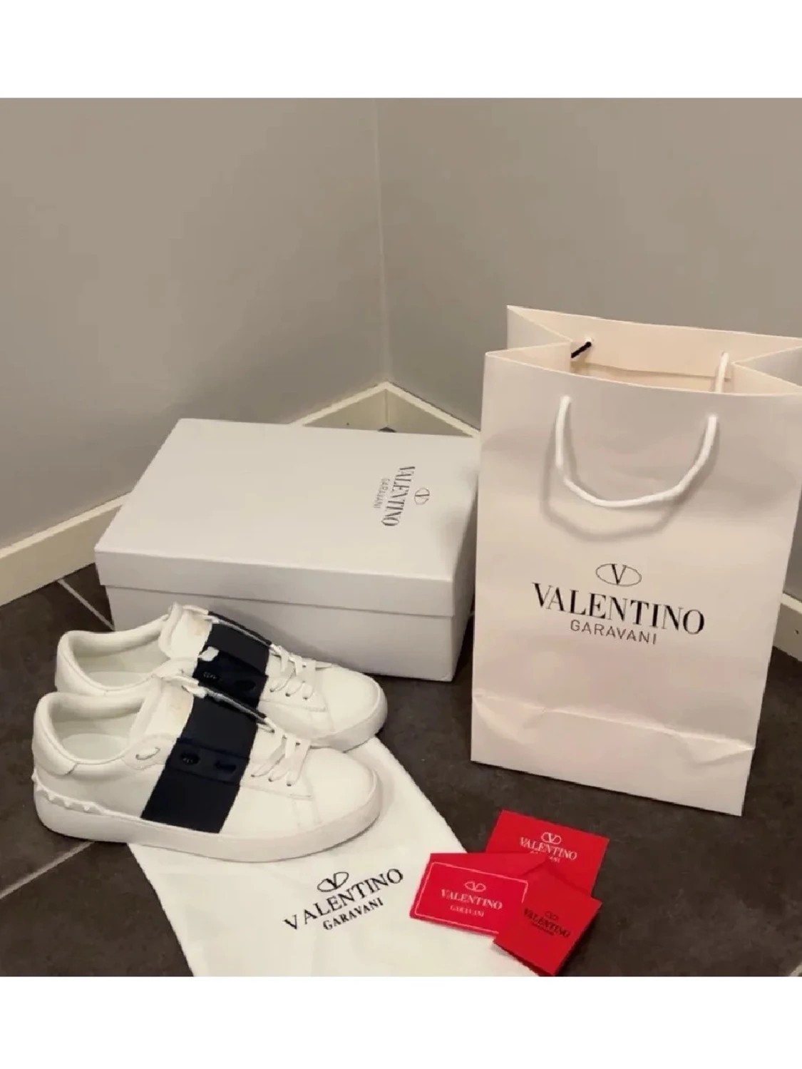 Valentino opens. Mystery gift med på köpet! - 1