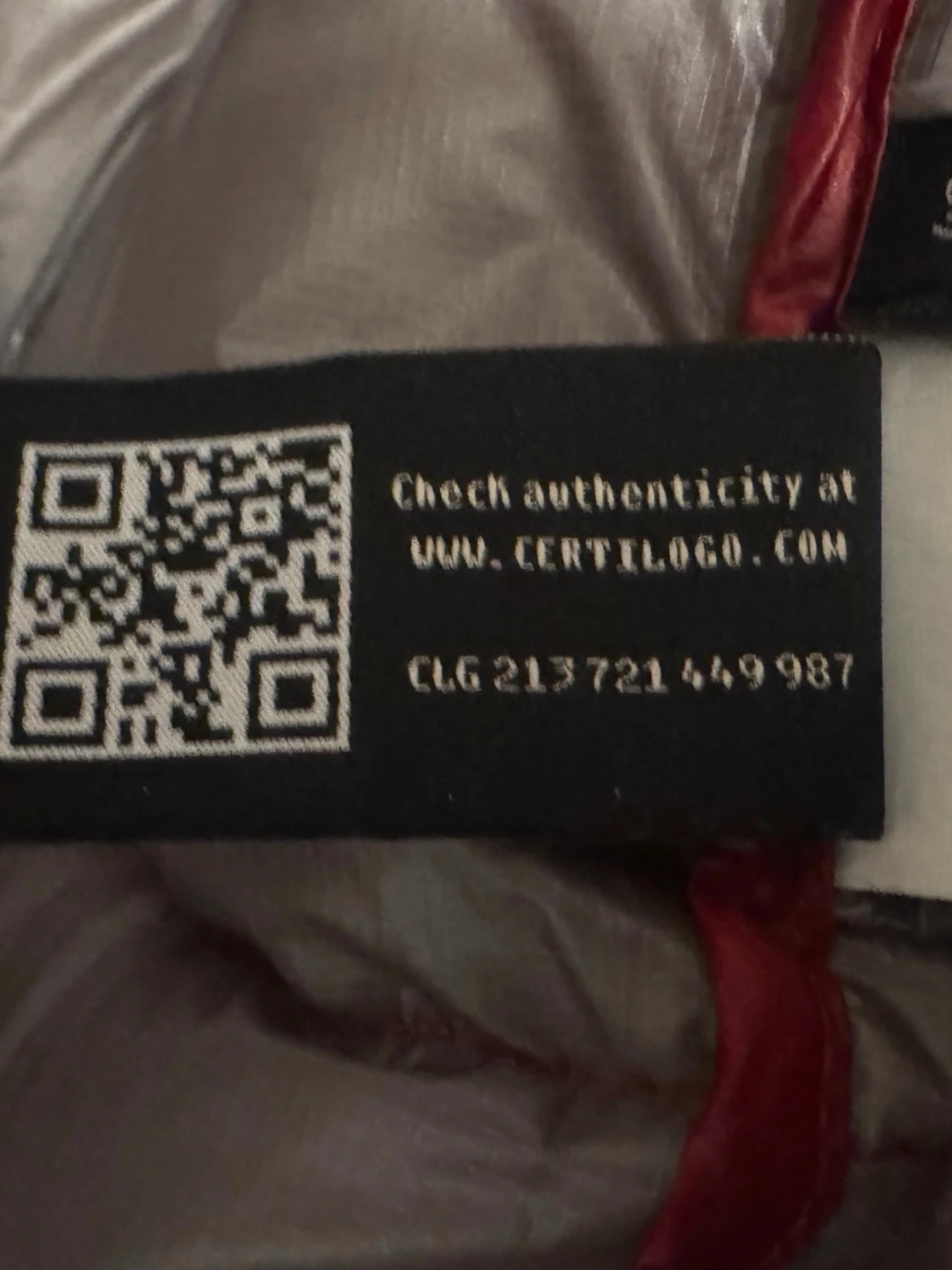 Röd pufferjacka med huva - 4