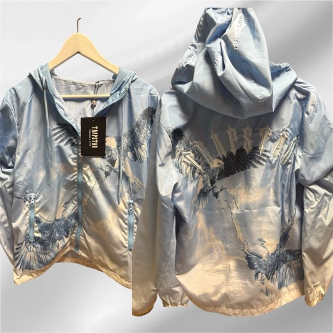 Ljusblå vindjacka från trapstar