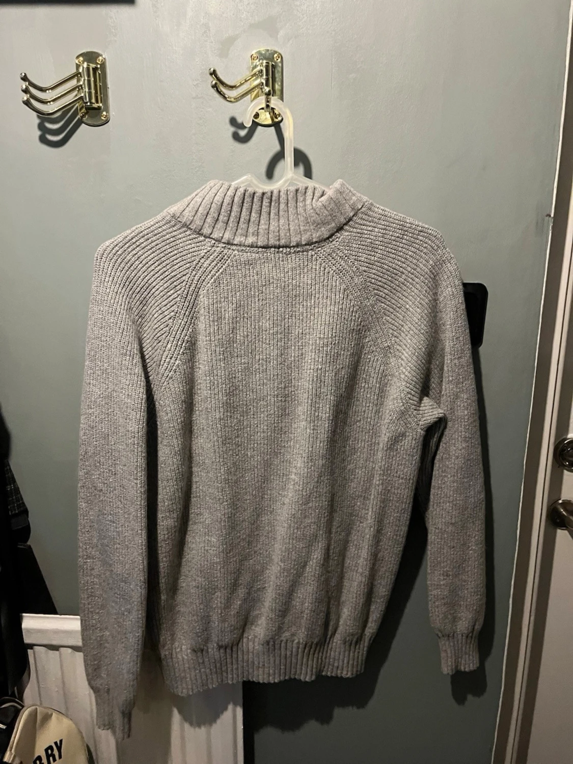 Grå stickad cardigan från Dobber  - 2