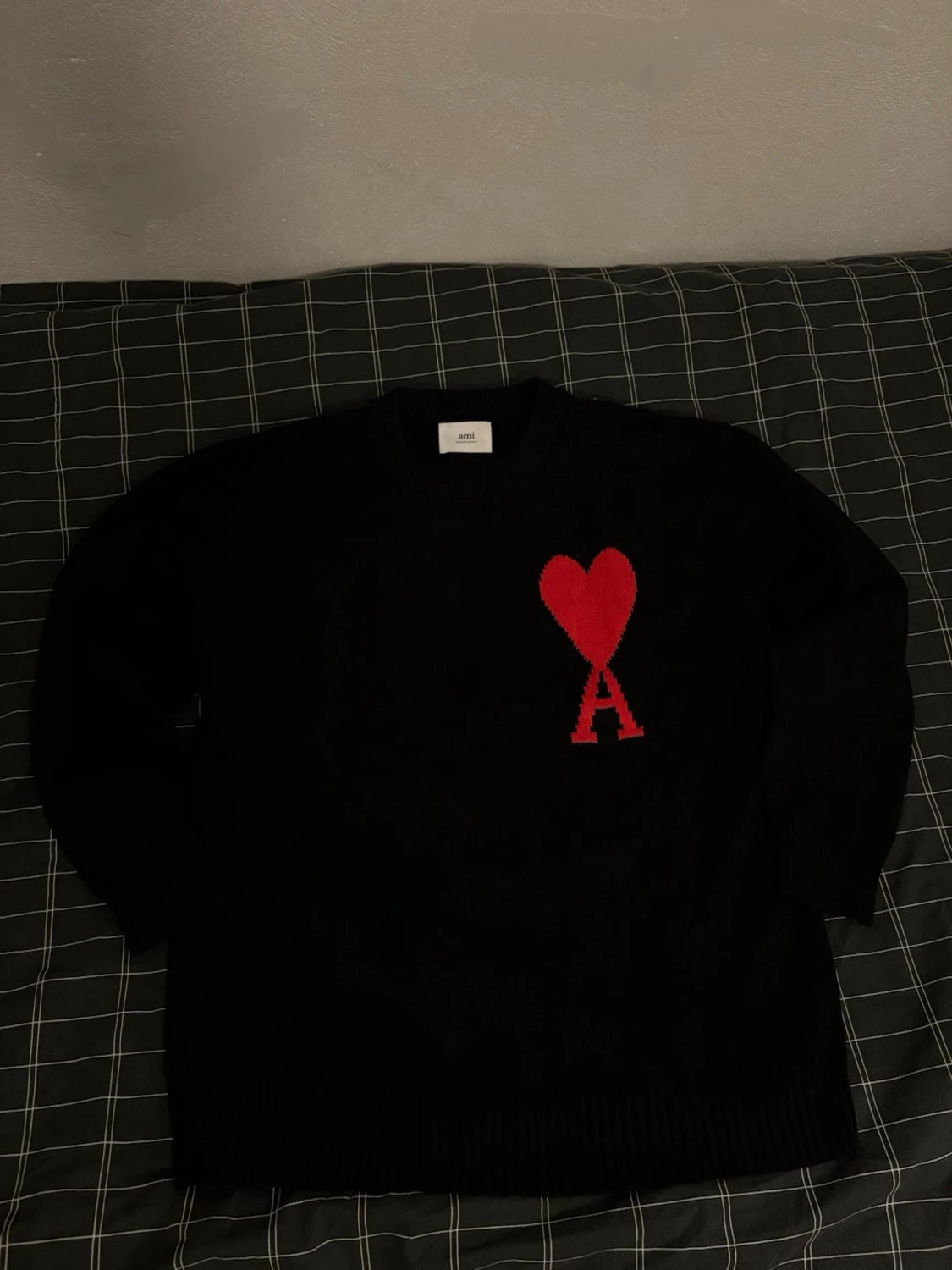 Svart stickad tröja från Ami Paris