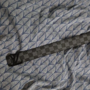 Svart bälte - Nytt och oanvänt bälte ( har 5 stycken vita och svarta därför ni ser flera av samma bilder)