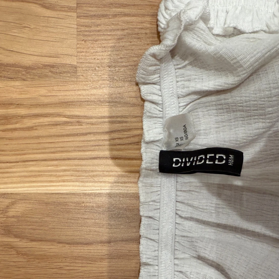 Vit offshoulder topp från H&M Divided - 1