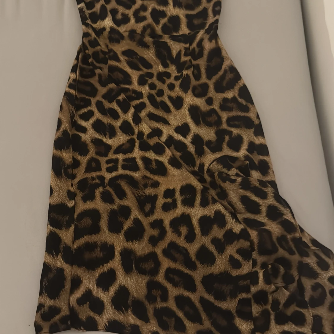 Leopardmönstrad långklänning - 1