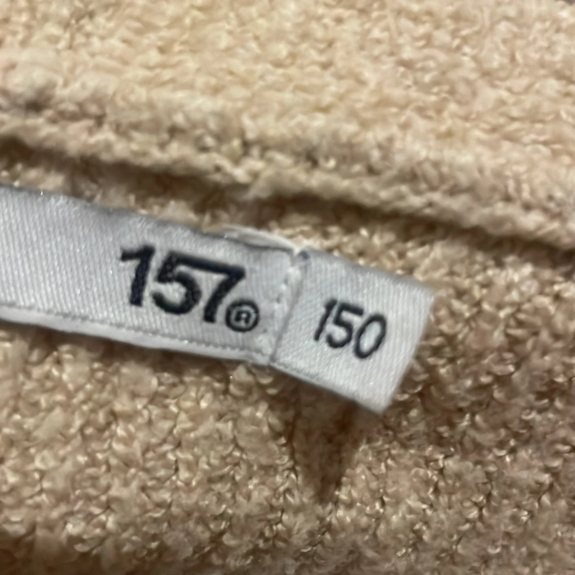 Beige stickad kofta från 157 - 3