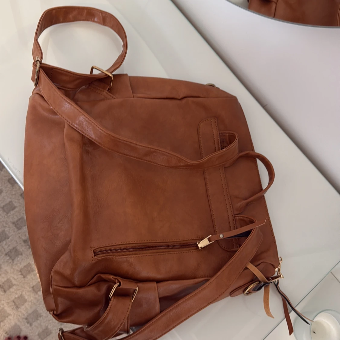 Brun ryggsäck i skinnimitation - 3