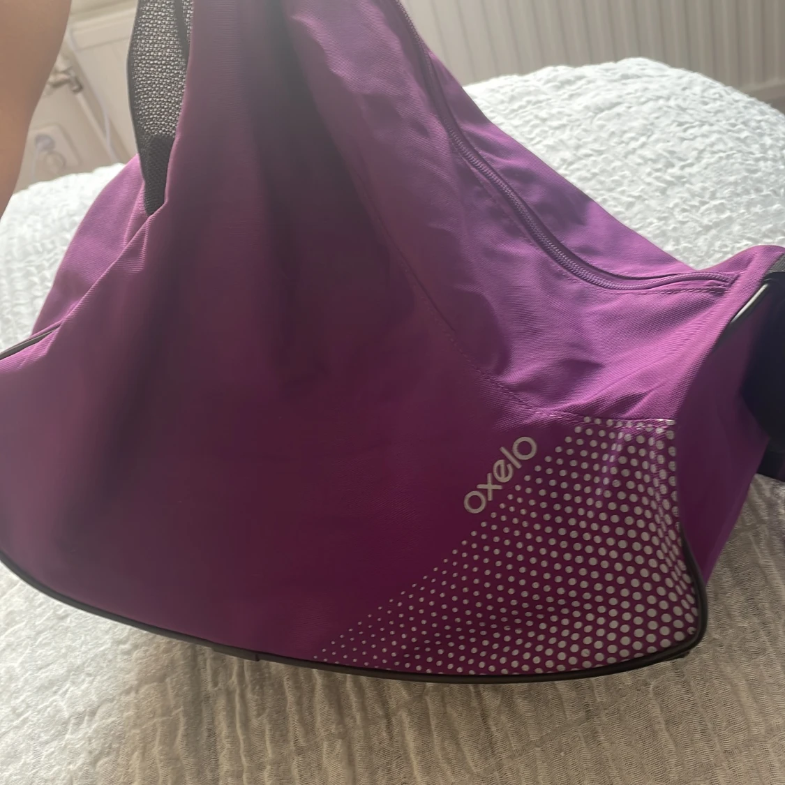 Lila träningsväska från Oxelo