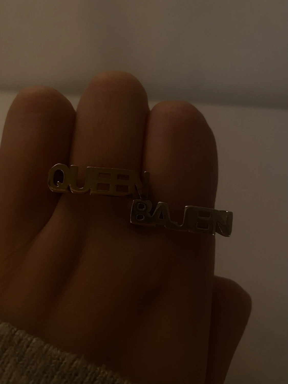 Queen Bajen silverfärgad ring