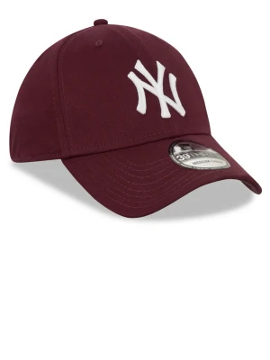 Vinröd keps - Snygg vinröd keps från New Era med klassiskt New York Yankees-broderi i vitt framtill. Den är oanvänd. 