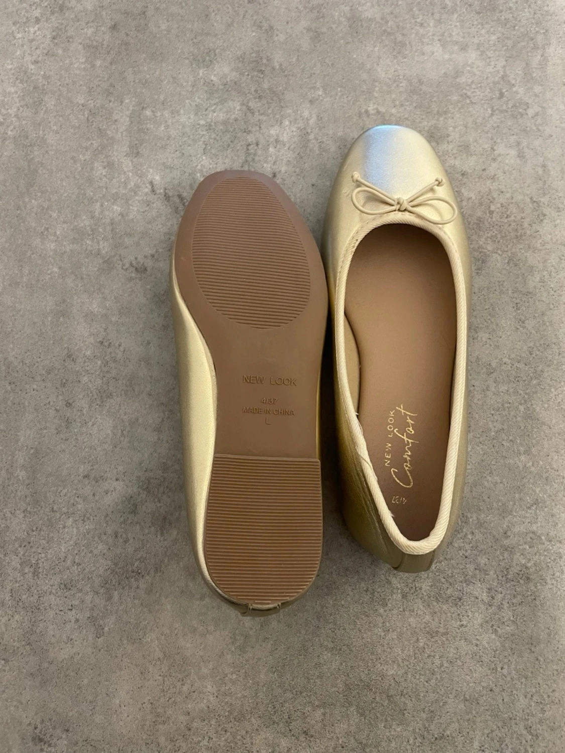 Guldiga ballerinaskor  - 1