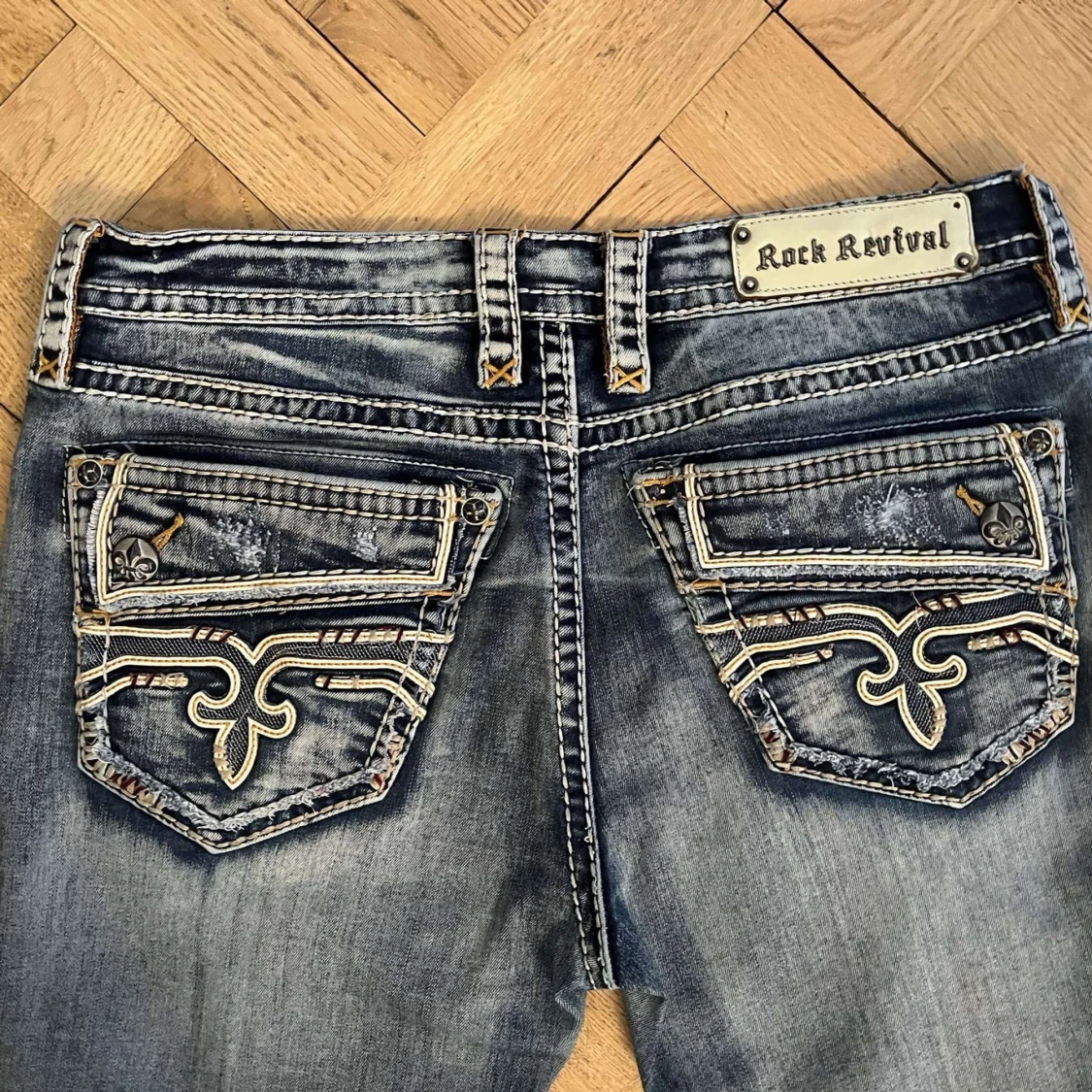 Vintage rock revival jeans - 2