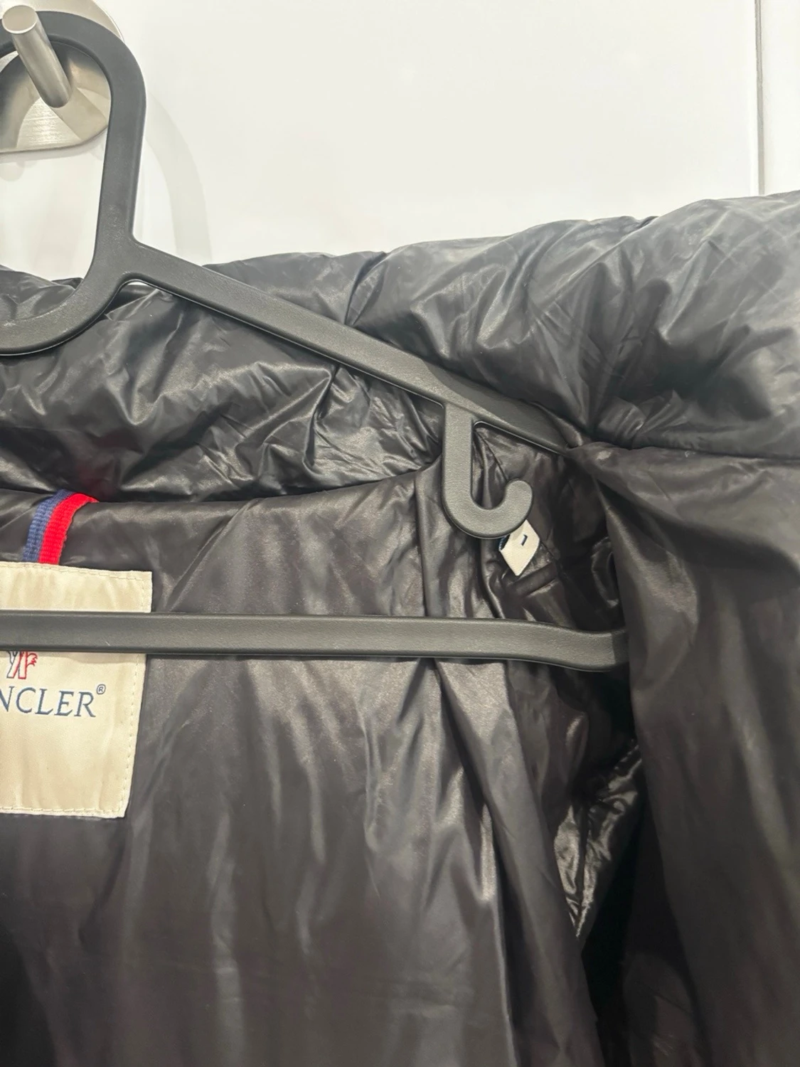 Svart dunjacka från Moncler - 3