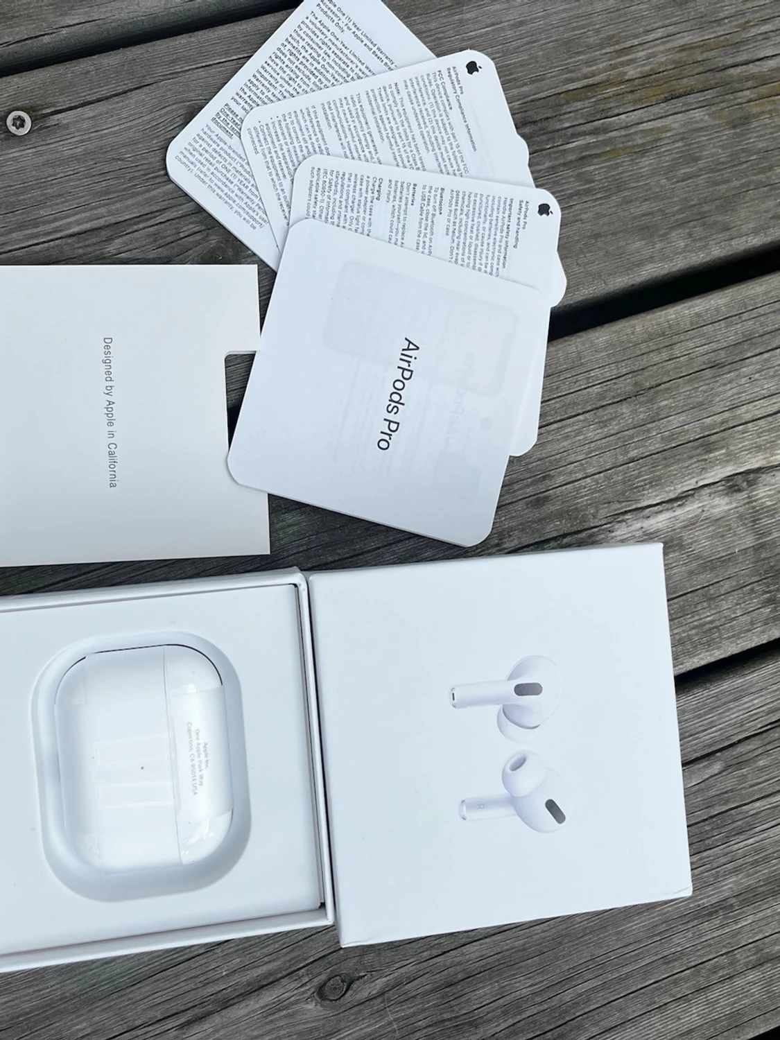 Apple AirPods Pro trådlösa hörlurar - 2