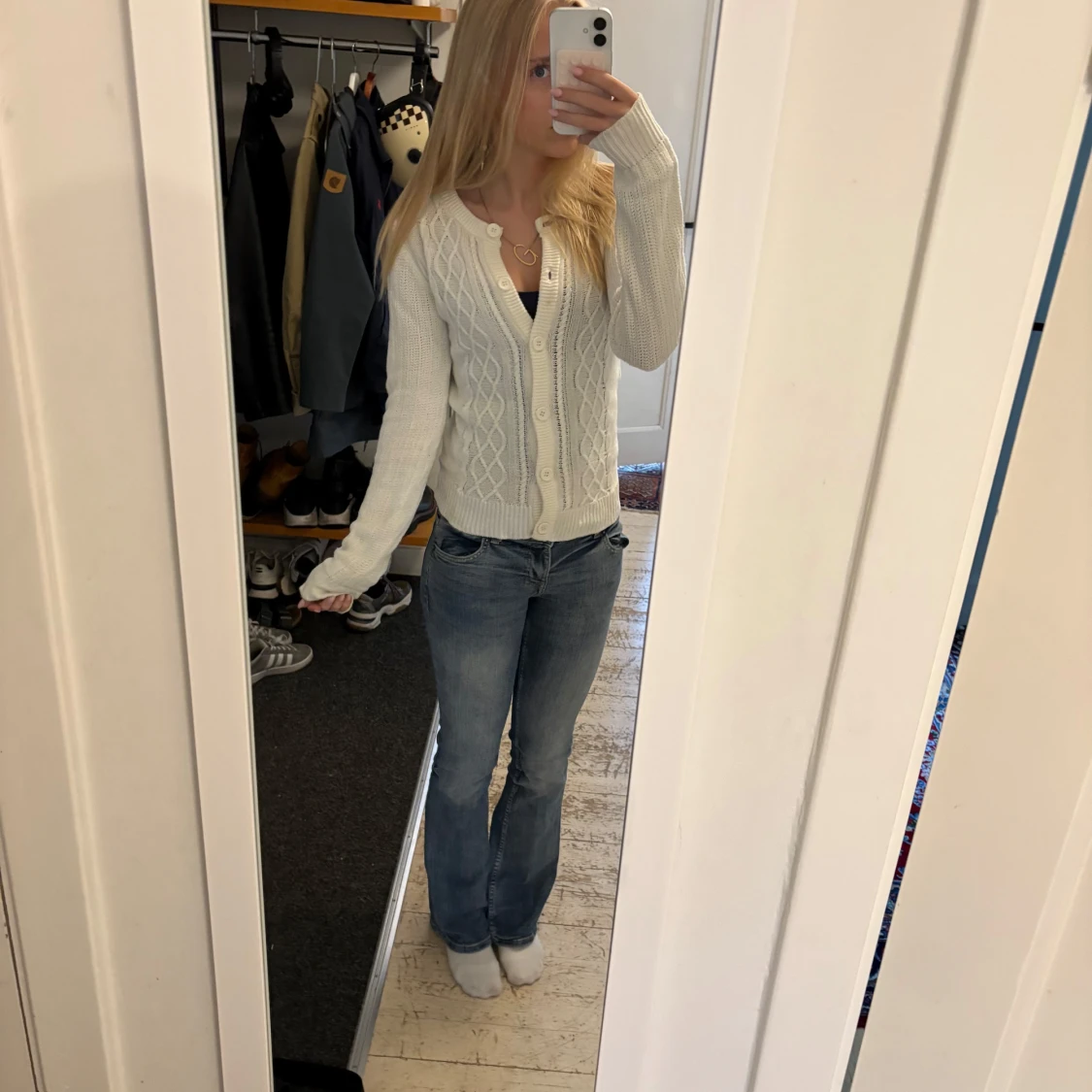 Vit stickad kofta från Skill - 1