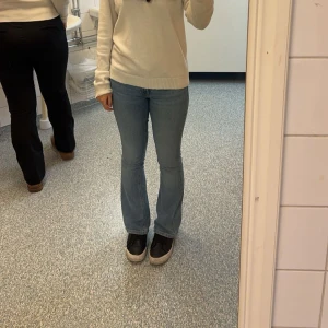 Lågmidjade jeans lager 157 - Lågmidjade jeans från lager 157, för små för mig