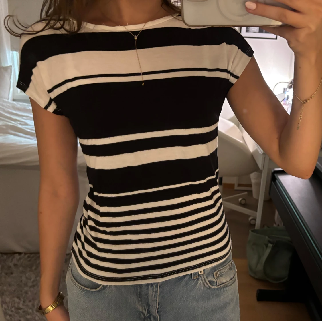 Svartvit randig t-shirt  - 1