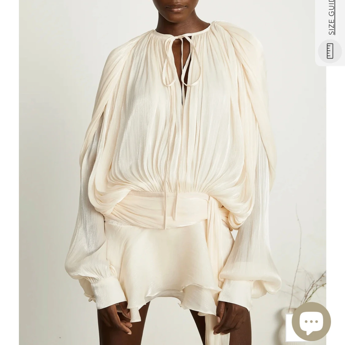 Champagnefärgad klänning miss rosier