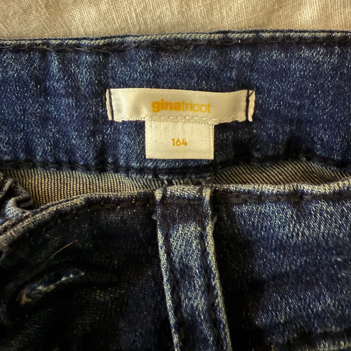 Mörkblå bootcut jeans Gina Tricot - 2