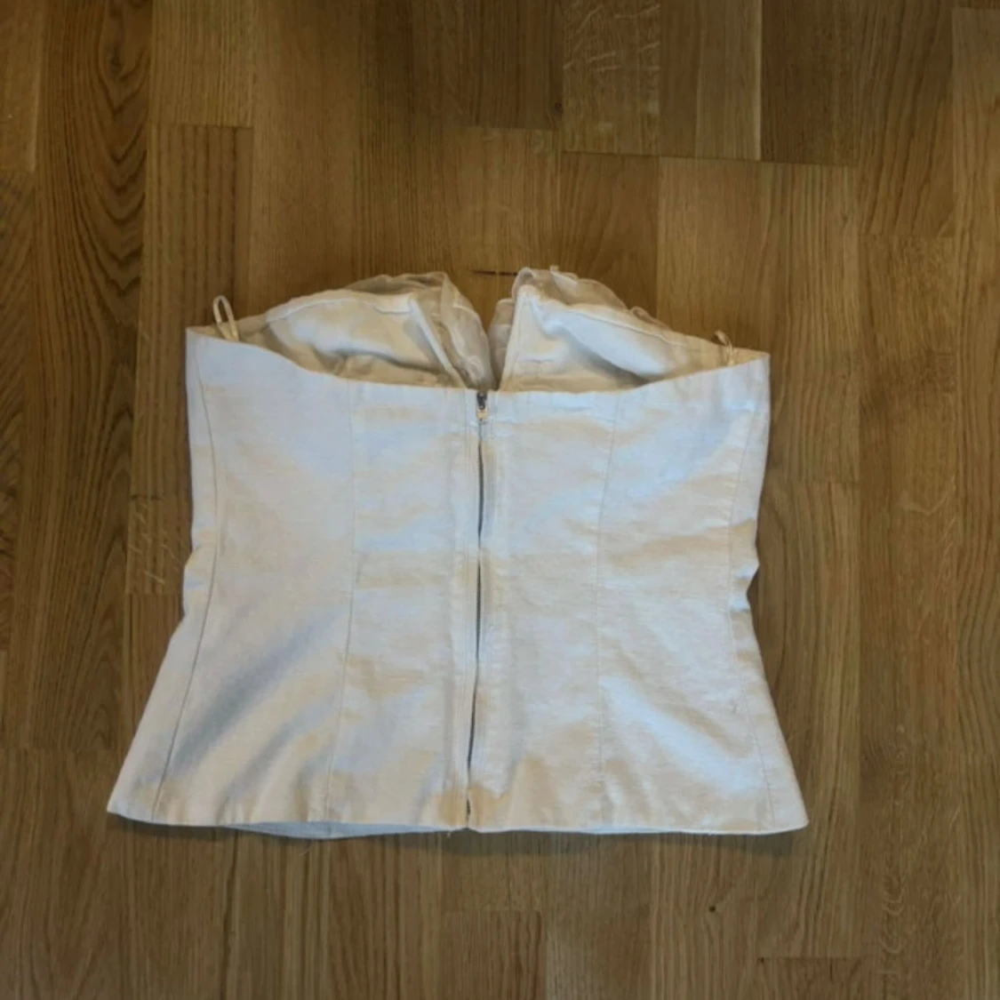 Vit axelbandslös korsett från Zara - 4