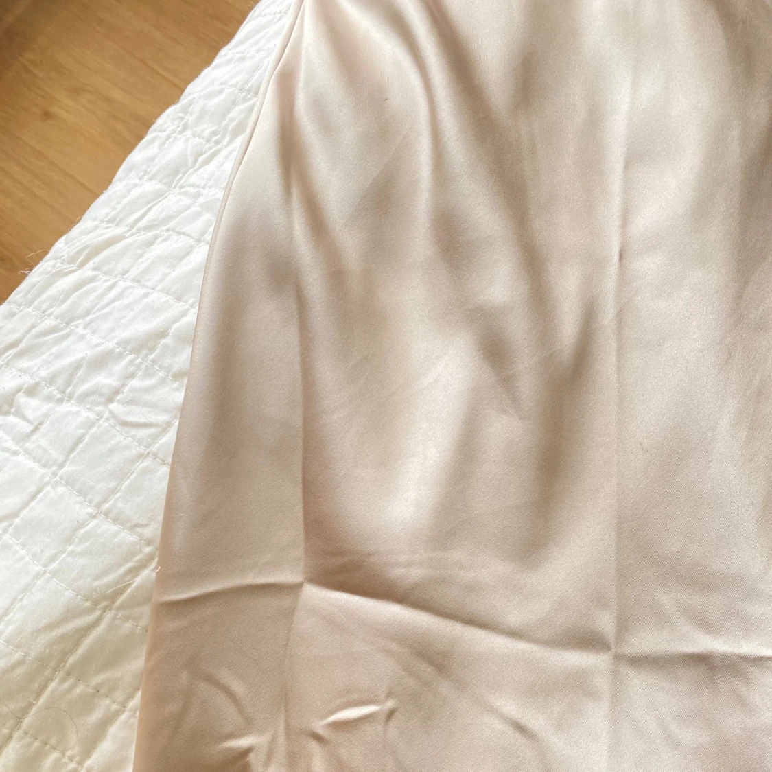 Champagnefärgad långklänning från Zara - 4