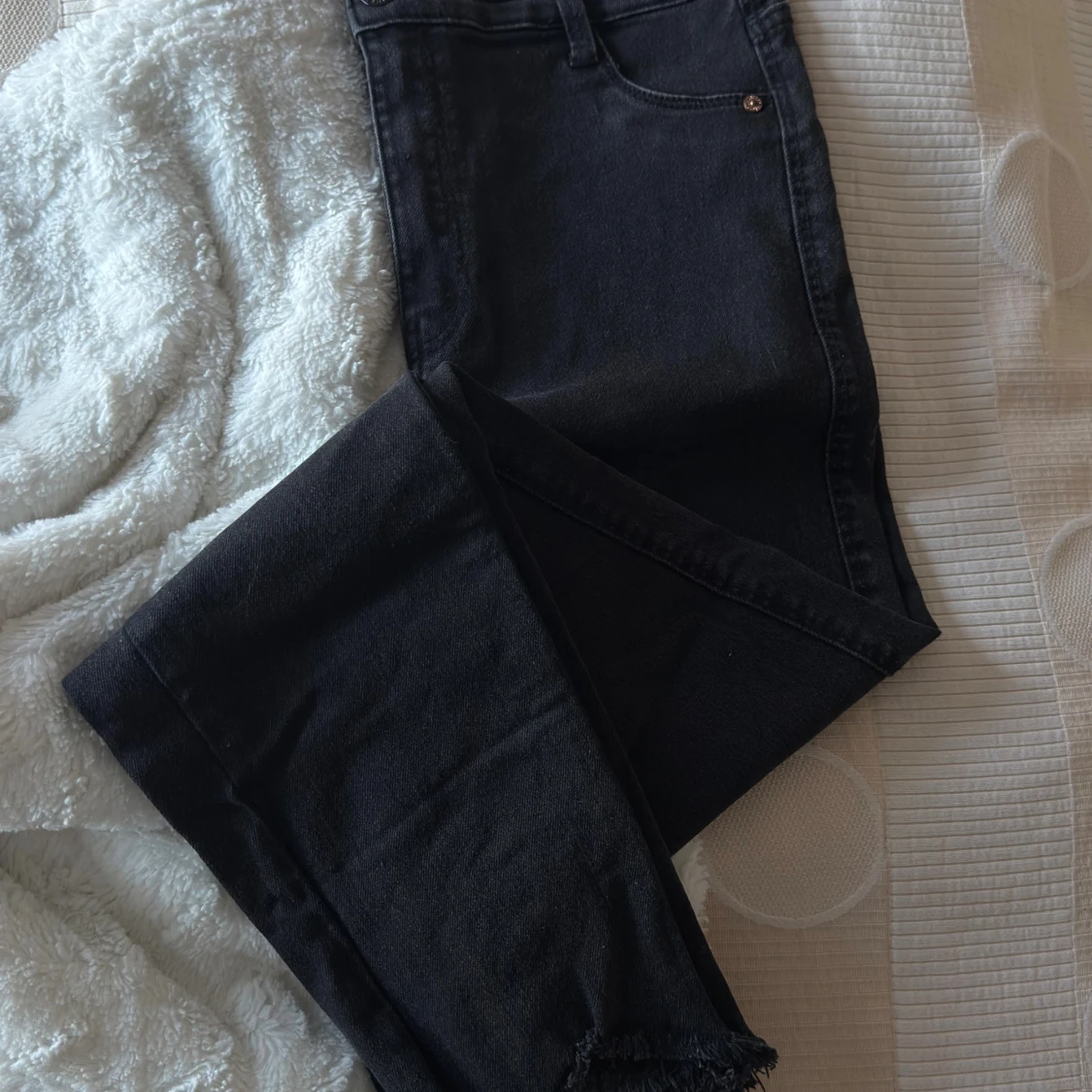 Svarta high waist jeans från Bershka
