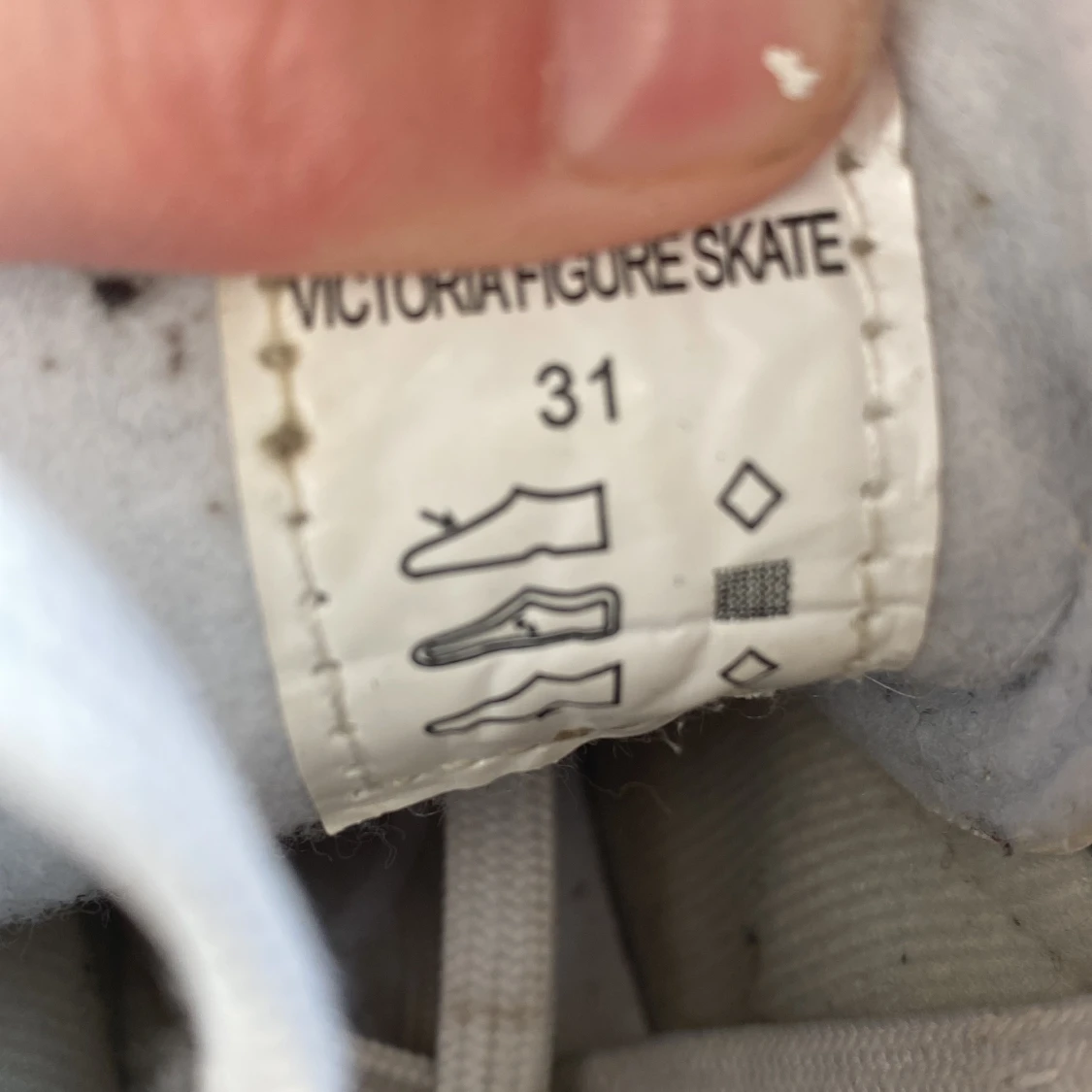 Vita konståkningsskridskor Graf Victoria - 2