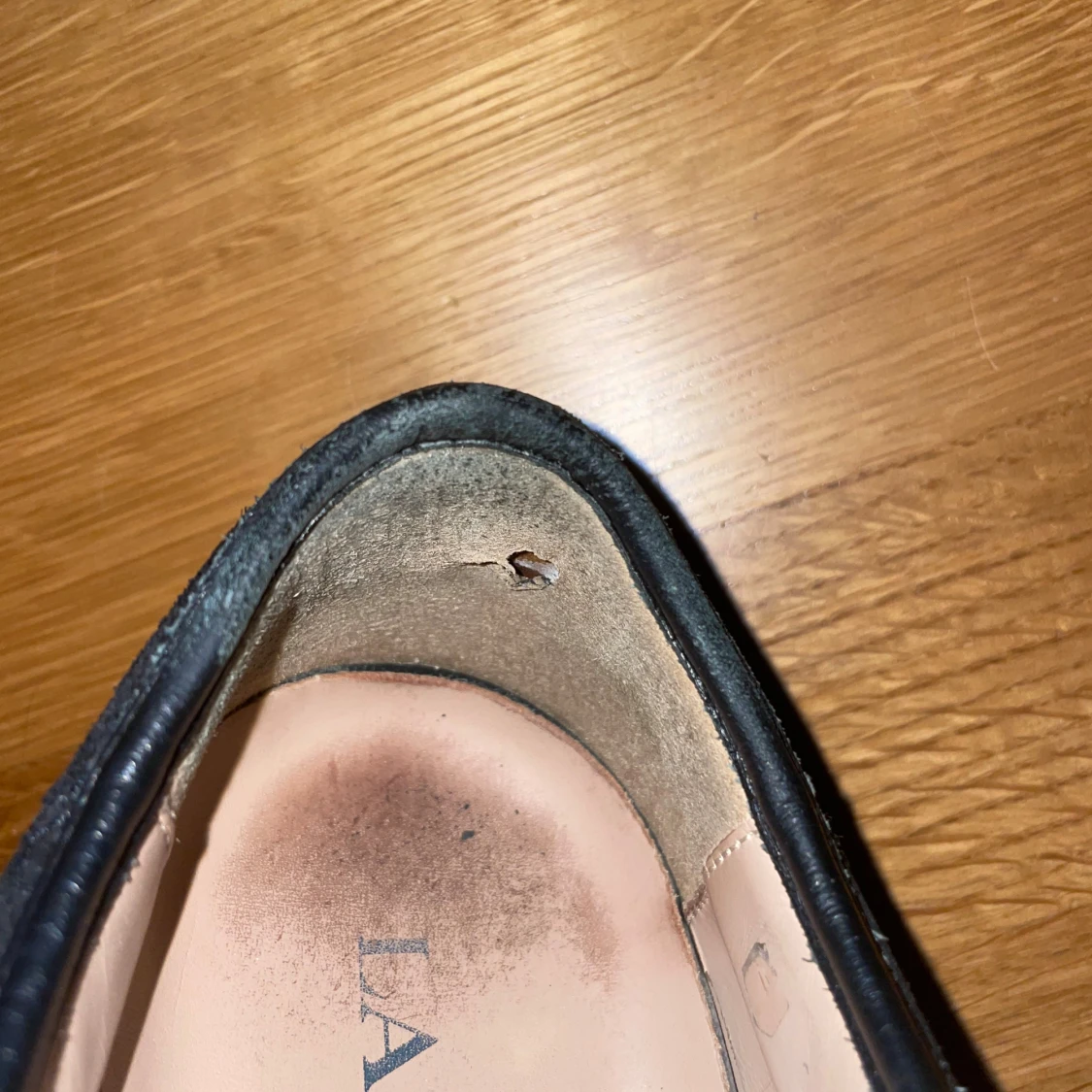 Svarta sneakers från Lanvin i mocka - 2