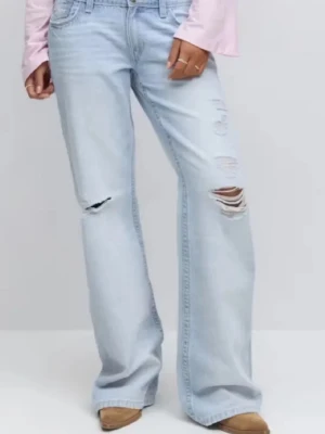 BYTA STORLEK M TILL S - Är någon intresserad av att byta sina jeans med mig? Jag har storlek M men skulle vilja ha S. 