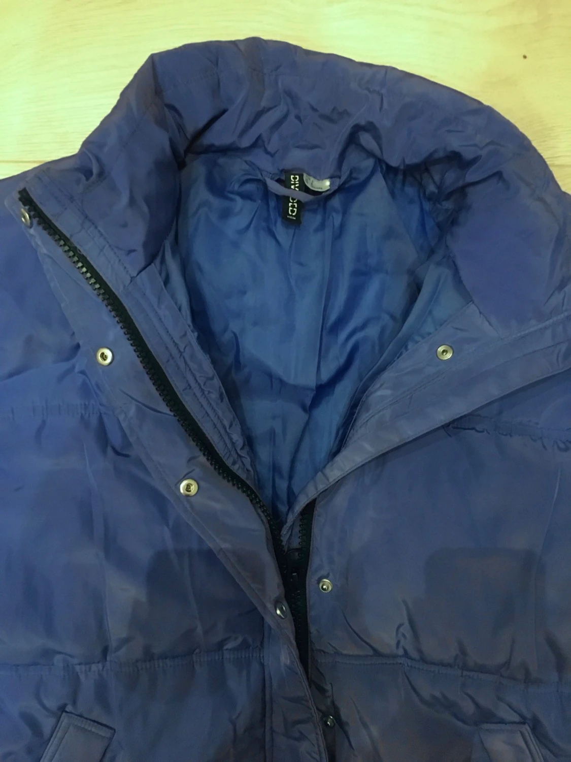 Blå puffjacka med hög krage - 3