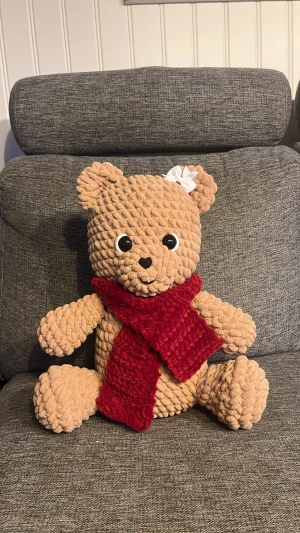 Virkad jul nalle - Handgjord virkad söt jul nalle 